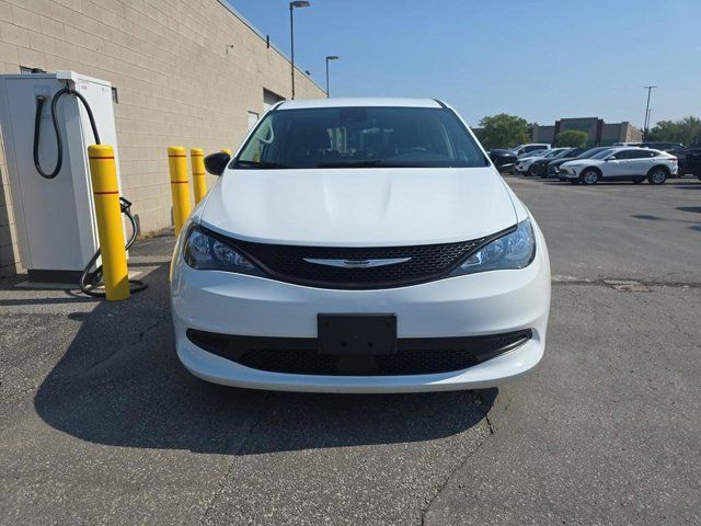 2024 Chrysler Grand Caravan SXT | Heated Seats | Apple Carplay in Cars & Trucks in Windsor Region - Image 2