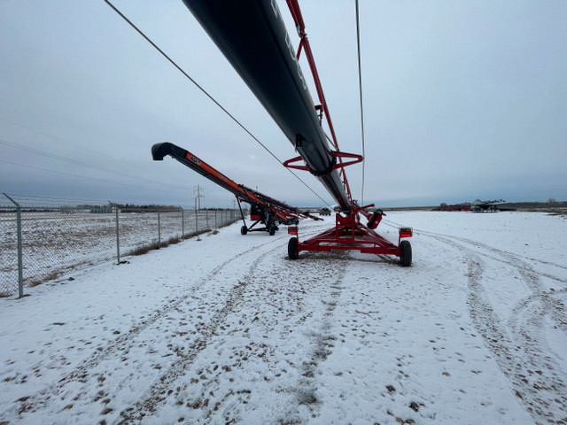 2024 X2 13" x 84FT EXTEND,  Retracting & Swing Grain Auger in Farming Equipment in Strathcona County - Image 3