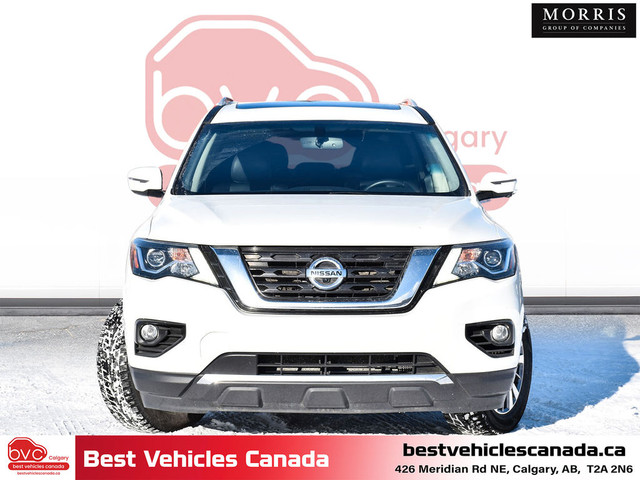  2020 Nissan Pathfinder 4x4 SL Premium in Cars & Trucks in Calgary - Image 2