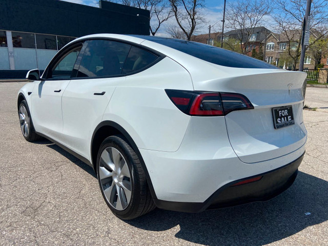 2021 Tesla Model Y in Cars & Trucks in City of Toronto - Image 3