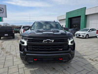 2024 Chevrolet Silverado 1500 LT Trail Boss with the 3.0L Duramax Diesel and only 11,000kms! Clean h... (image 1)