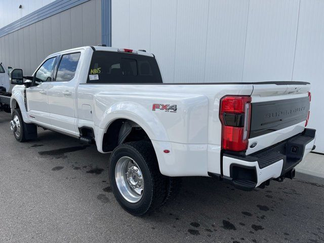 2025 Ford Super Duty F-450 DRW Platinum in Cars & Trucks in Strathcona County - Image 3