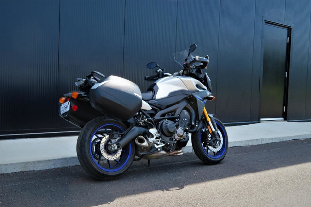 2016 Yamaha FJ 09 TRACER in Touring in Shawinigan - Image 2