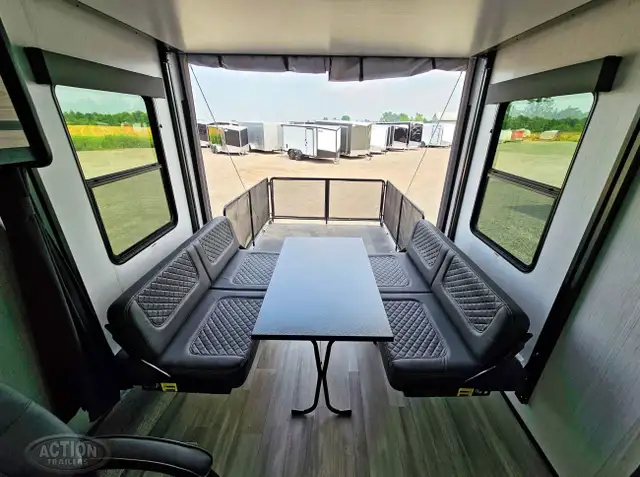TOY HAULER CLEARANCE -STYKER 3414 W/REAR PATIO DECK UNDER COST in RVs & Motorhomes in London - Image 14