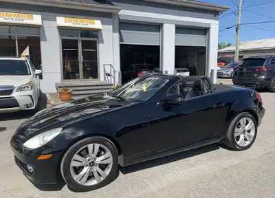 2009 MERCEDES SLK 350 CONVERTIBLE, MOTEUR V6 3.5L , INTÉRIEUR EN CUIR, CONTROL AU VOLANT, A/C, SIEGE...