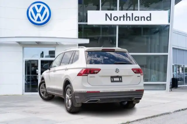 2021 Volkswagen Tiguan Highline in Cars & Trucks in Calgary - Image 6