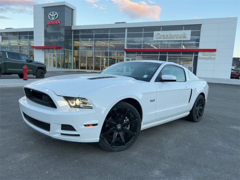 2014 Ford Mustang GT Rear Wheel Drive - 5.0L V8 - Heated Leather