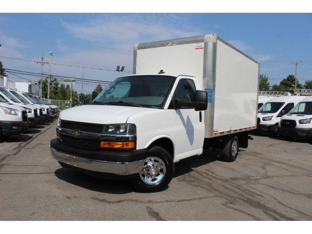 2020 Chevrolet Express CUBE 12 PIEDS ROUE SIMPLE / 6.0 LITRES /  in Cars & Trucks in Laval / North Shore - Image 3