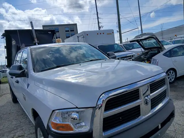 2011 Ram 2500 ST, dump box ,diesel RAM, 6.7L Cummins Diesel ,  in Cars & Trucks in Mississauga / Peel Region - Image 4