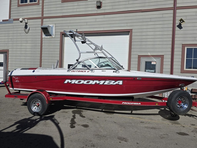 2006 Moomba OUTBACK V FINANCING AVAILABLE in Powerboats & Motorboats in Vancouver