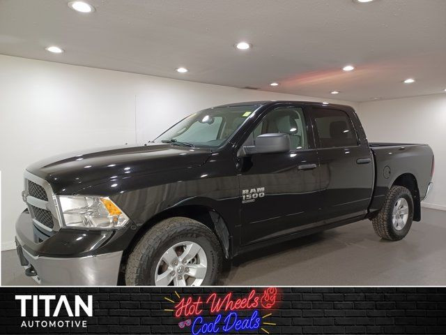 2022 Ram 1500 Classic SLT 4x4 | Nav | Park Assist | Box Liner in Cars & Trucks in Regina