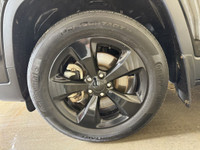 Welcome Ontario customers! All our vehicles are Ontario safety check/e-tested. We offer financing ad... (image 8)