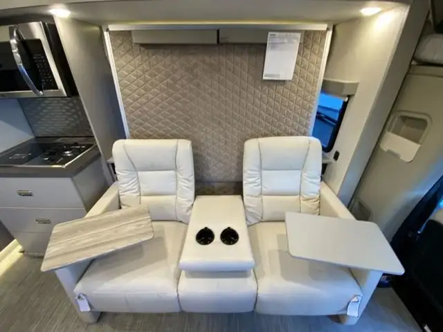 2025 Winnebago View 24T in RVs & Motorhomes in Abbotsford - Image 29