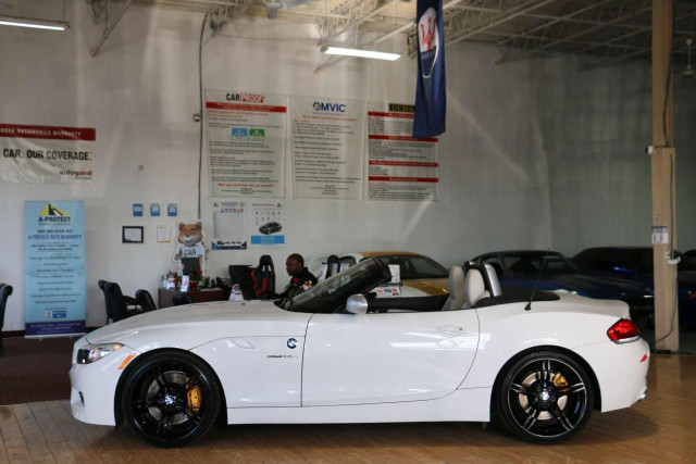  2011 BMW Z4 sDrive35is - 335HP|M PACKAGE|NAVIGATION|HEATEDSEAT in Cars & Trucks in City of Toronto - Image 3