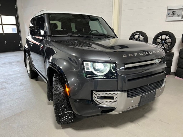  2022 Land Rover Defender 90 2 DOOR 2.0L PANORAMIC ROOF AMBIENT  in Cars & Trucks in Mississauga / Peel Region - Image 4