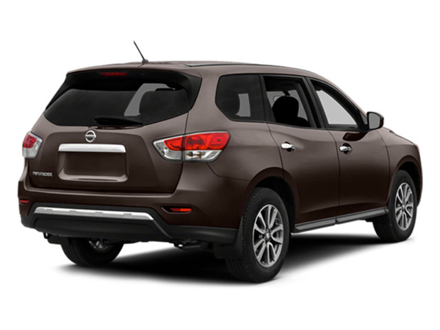 2014 Nissan Pathfinder SV 4WD in Cars & Trucks in Edmonton - Image 3