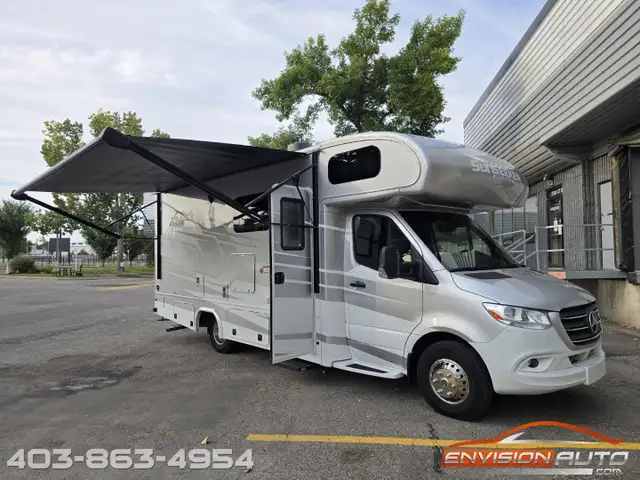 2021 FOREST RIVER SUNSEEKER MBS 2400T C-Class Motorhome RV in Cars & Trucks in Calgary - Image 8