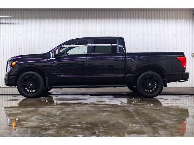 2018 Nissan Titan 4x4 Crew Cab SV Midnight Edition Nav BCam in Cars & Trucks in Grande Prairie - Image 3