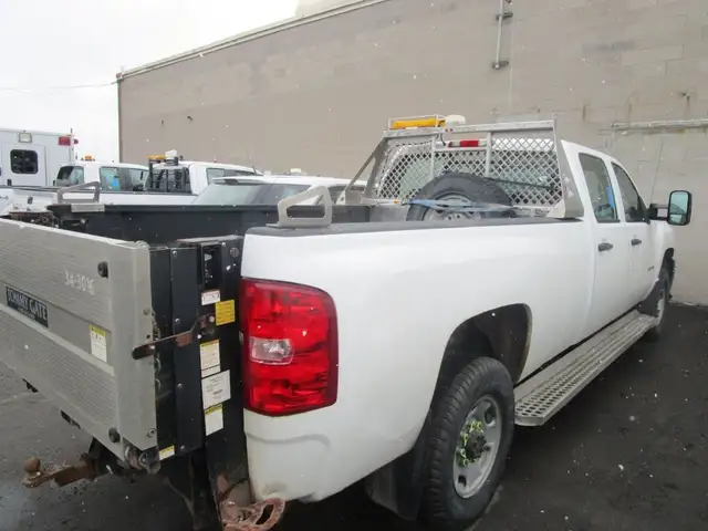 2012 Ford Super Duty F-350 à roues arrière simples KINGCAB F 350 in Cars & Trucks in Laval / North Shore - Image 31