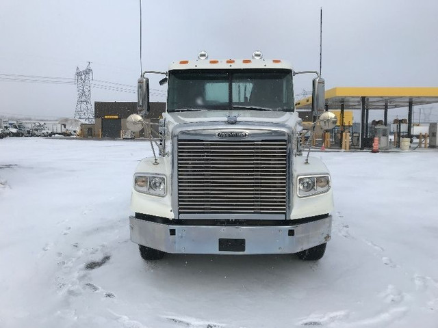 2019 Freightliner D12264SD in Heavy Trucks in City of Montréal - Image 2