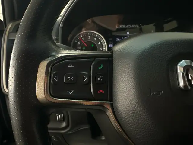 2022 RAM 1500 Sport SPORT/4WD/CREW/22" WHEELS/BLACK/OFF 1 OWN... in Cars & Trucks in Belleville - Image 23