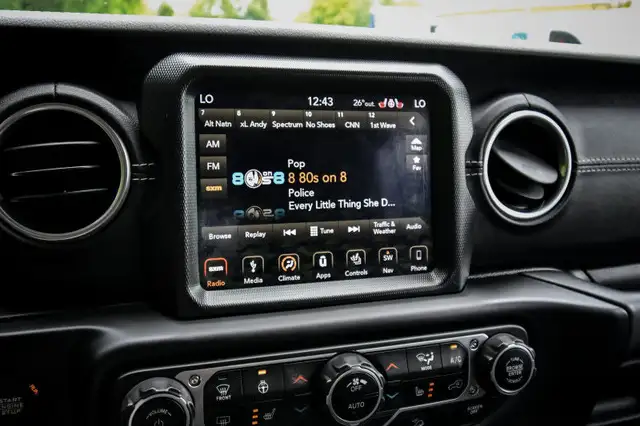 2018 Jeep Wrangler Unlimited Sahara • HEATED SEATS/STEERING • NA in Cars & Trucks in Cornwall - Image 19