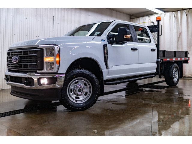 2023 Ford F-350 4x4 Crew Cab XL Deck BCam in Cars & Trucks in Grande Prairie - Image 4