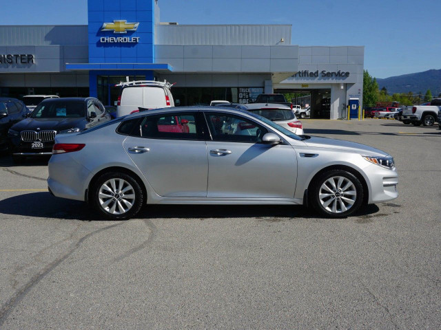 2016 Kia Optima in Cars & Trucks in Penticton - Image 4
