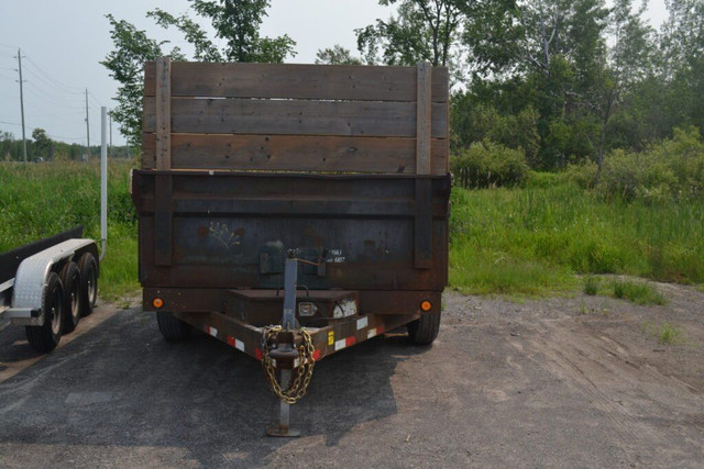 2006 Load Trail 7 Ton Dump Trailer in Cargo & Utility Trailers in Peterborough - Image 3