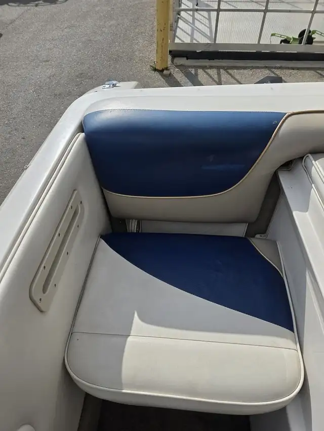 2001 Reinell Boats 203 LS FINANCING AVAILABLE in Powerboats & Motorboats in Saskatoon - Image 30
