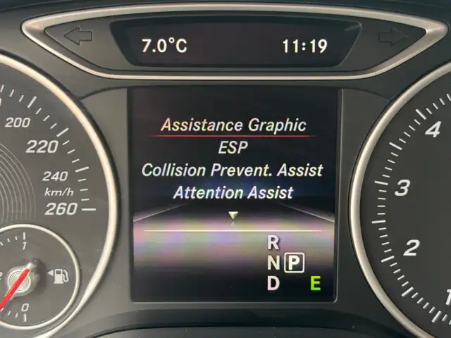 2015 Mercedes-Benz B-Class 4dr HB B 250 Sports Tourer 4MATIC in Cars & Trucks in City of Toronto - Image 18