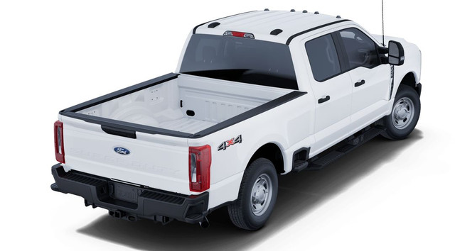 2025 Ford Super Duty F-250 XL 4Wd Crew Cab 6.75' Box in Cars & Trucks in Oshawa / Durham Region - Image 3