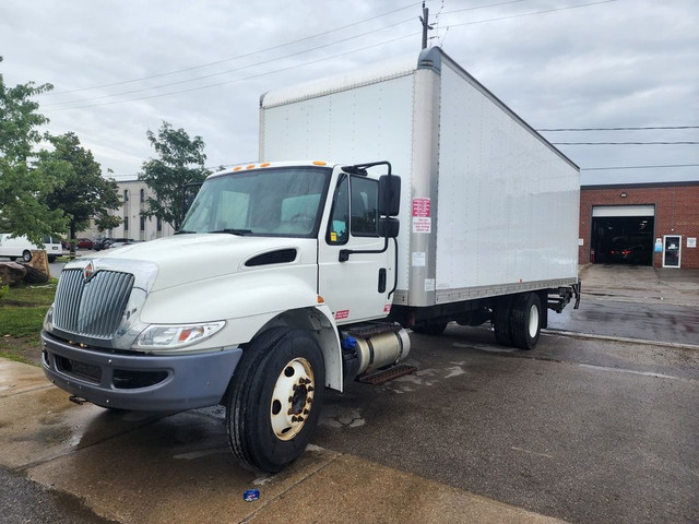 2018 International 4300 4300 - 26Ft - Cummins Diesel - Lift Gate in Cars & Trucks in City of Toronto - Image 4