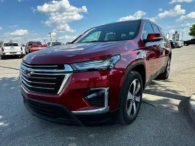 This Chevrolet Traverse delivers a Gas V6 3.6L/ engine powering this Automatic transmission. ENGINE,...
