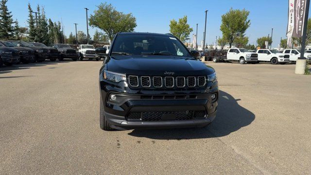 2025 Jeep Compass Altitude | Navigation | Sunroof in Cars & Trucks in Edmonton - Image 4