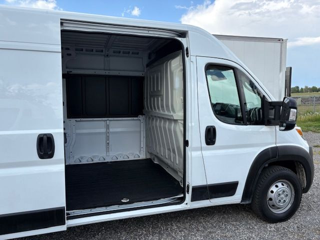 2023 Ram ProMaster Cargo Van HIGHROOF LONG 44K FINANCE/LEASE in Cars & Trucks in Calgary - Image 3
