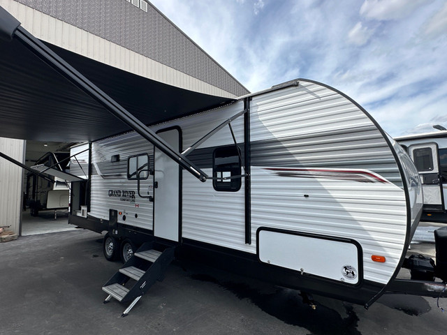 2022 Grand River 26CKS  Couples Travel Trailer  in RVs & Motorhomes in St. Albert - Image 2