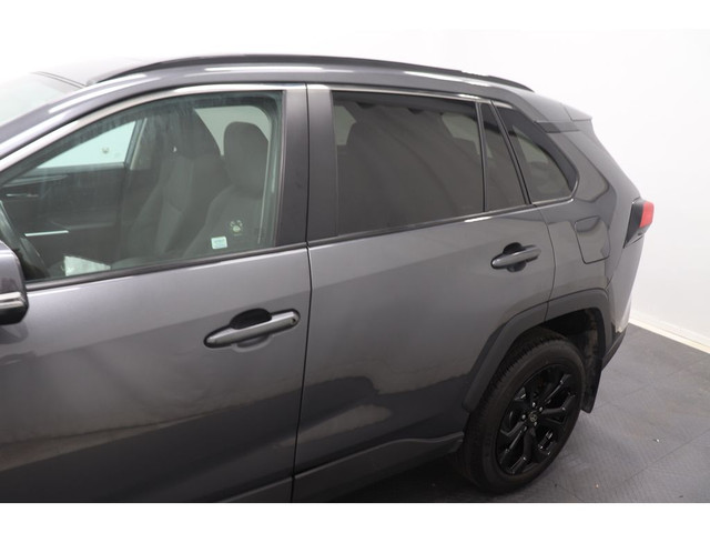 2022 Toyota RAV4 XLE, CARPLAY, TOIT OUVRANT, ASSISTANCE CONDUITE in Cars & Trucks in Longueuil / South Shore - Image 4