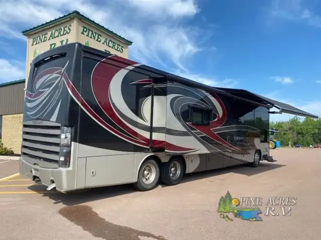 2018 Thor Motor Coach Tuscany 45AT only 029,124 Miles in RVs & Motorhomes in Moncton - Image 6