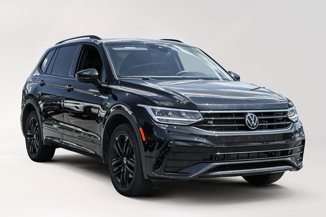 2022 Volkswagen Tiguan Comfortline | R-Line | Black Edition | Ap in Cars & Trucks in Longueuil / South Shore - Image 4