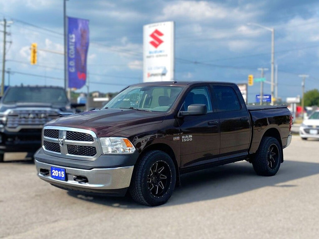2015 Ram 1500 ST Crew Cab 4x4 ~HEMI ~Bluetooth ~Trailer Tow in Cars & Trucks in Barrie