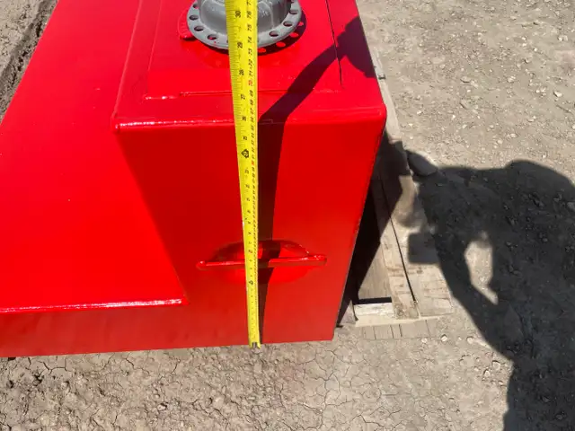 Aprox 430L L shaped slip tidy fuel tank fits shortbox in Heavy Equipment in St. Albert - Image 14