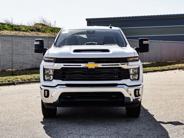 2025 Chevrolet Silverado 2500HD LT in Cars & Trucks in Strathcona County - Image 3