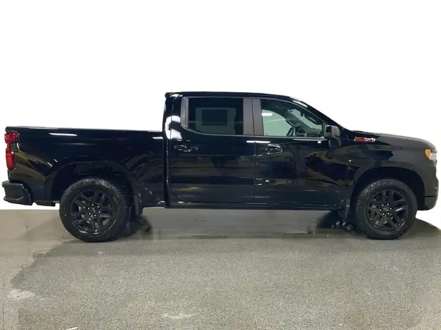 2025 Chevrolet Silverado 1500 Crew RST 4WD62863217188098121