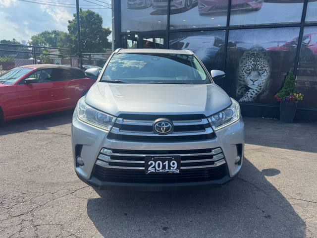 2019 Toyota Highlander XLE, 7Pass, AWD, Sunroof, Navi, Camera, L in Cars & Trucks in Mississauga / Peel Region - Image 2