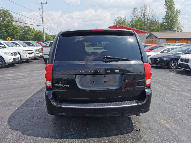 2020 Dodge Grand Caravan SXT in Cars & Trucks in Belleville - Image 4
