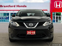 Experience the practicality and smooth ride of this 2018 Nissan Qashqai SV, boasting a sleek Magneti... (image 8)