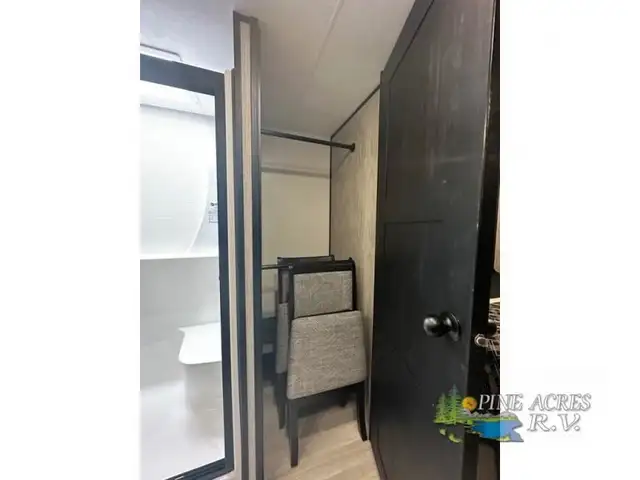2024 KZ Durango Gold G387FLF (FRONT LIVING) in Travel Trailers & Campers in Truro - Image 24