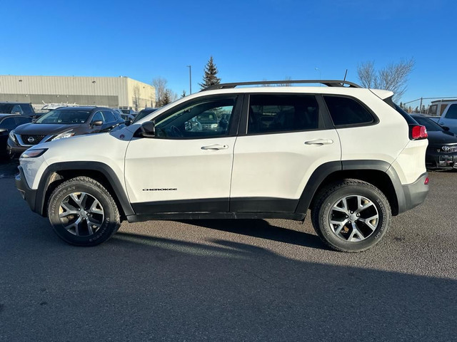 2016 Jeep Cherokee Trailhawk | LEATHER | BACKUP CAM | $0 DOWN in Cars & Trucks in Calgary - Image 2