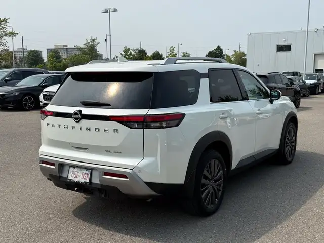 2022 Nissan Pathfinder SL in Cars & Trucks in Markham / York Region - Image 9